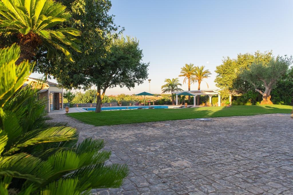 Villa Cappuccina Modica Bagian luar foto
